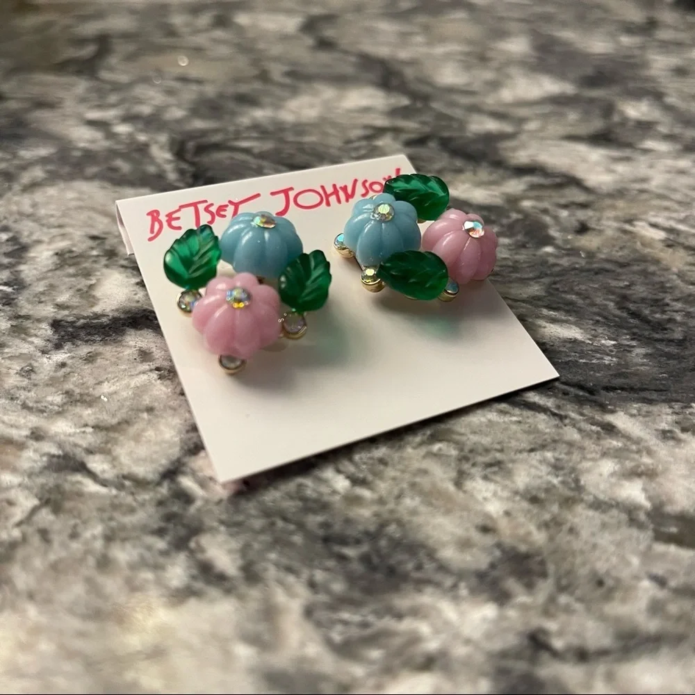 Betsey Johnson Island Flower Cluster Earrings
